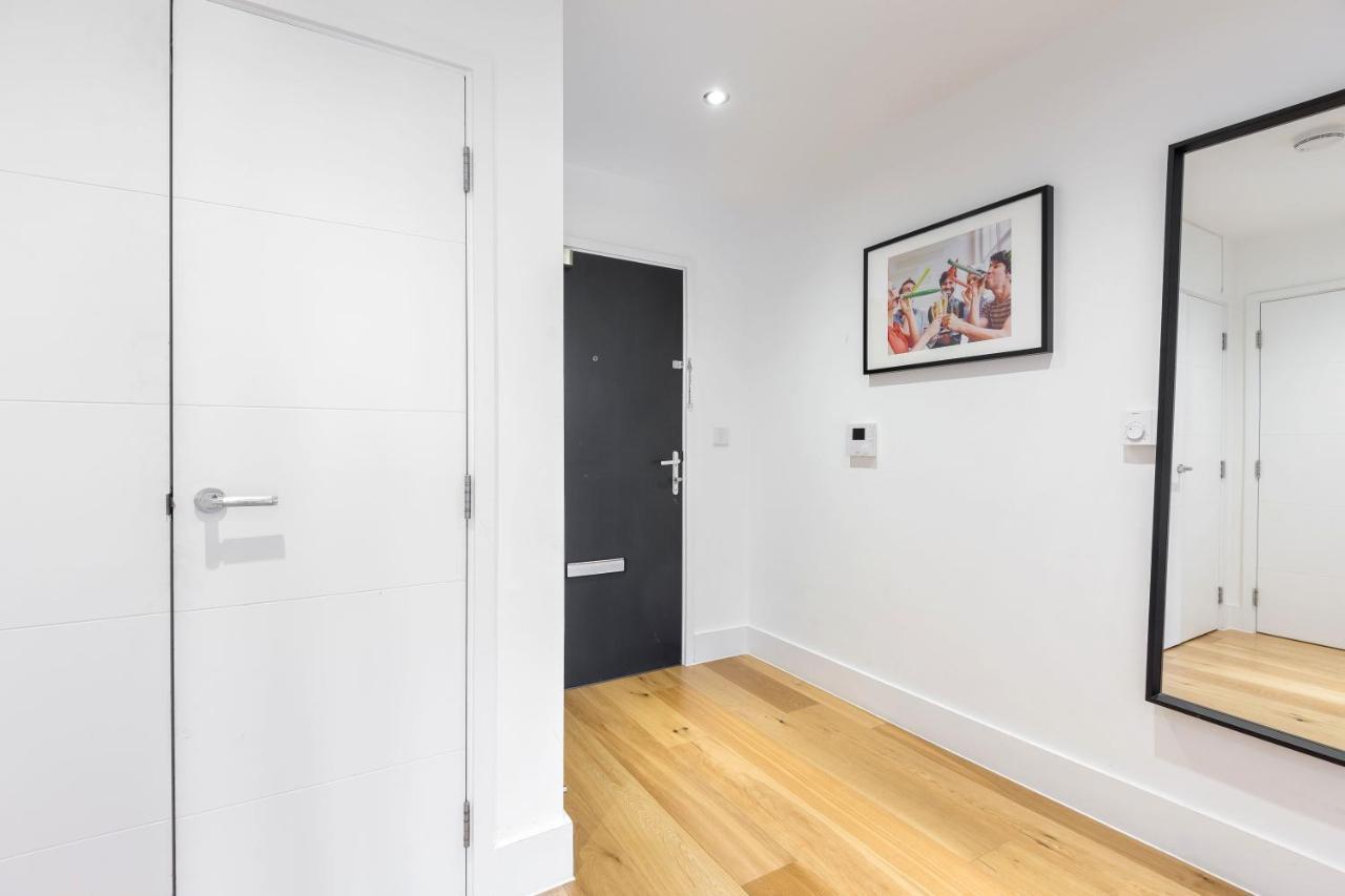 Portobello Apt With Floor-To-Ceiling Views Лондон Екстер'єр фото