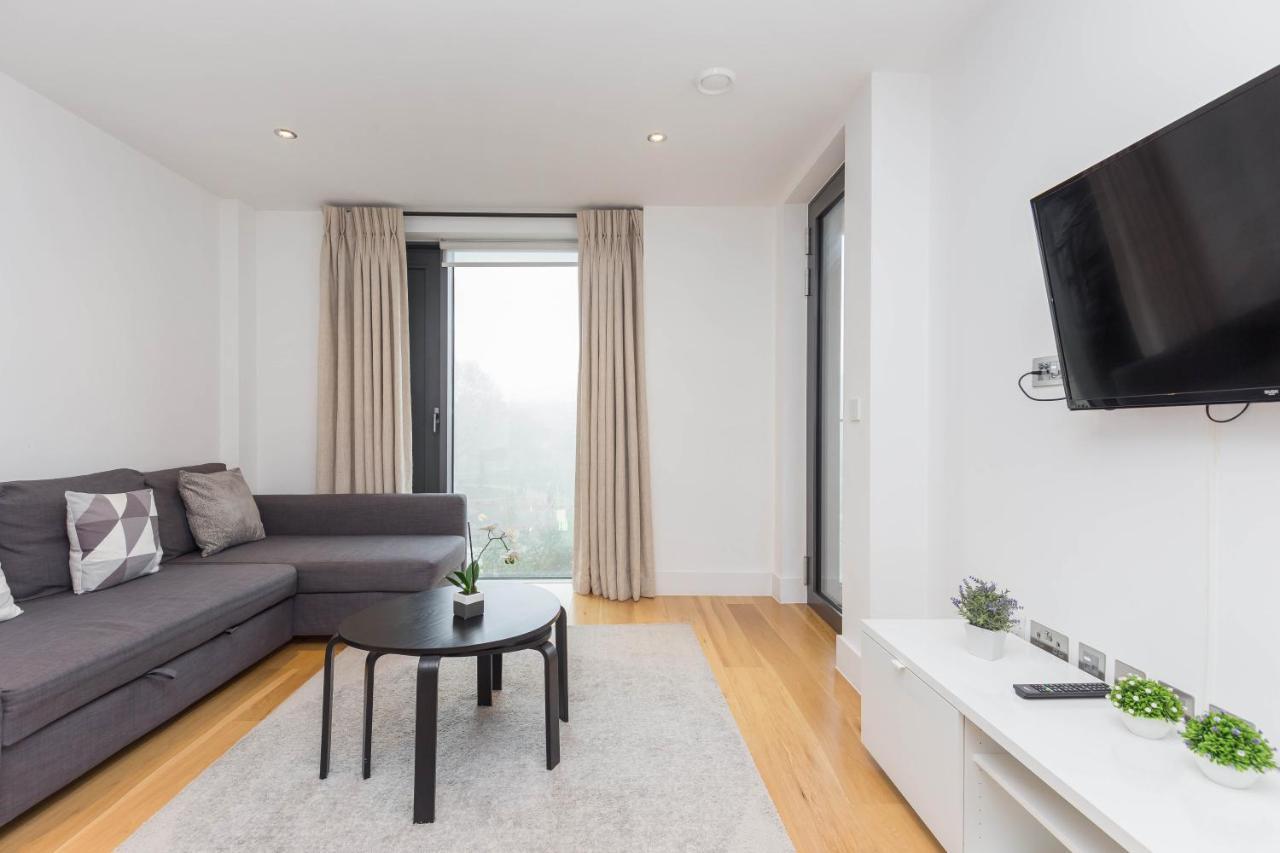 Portobello Apt With Floor-To-Ceiling Views Лондон Екстер'єр фото