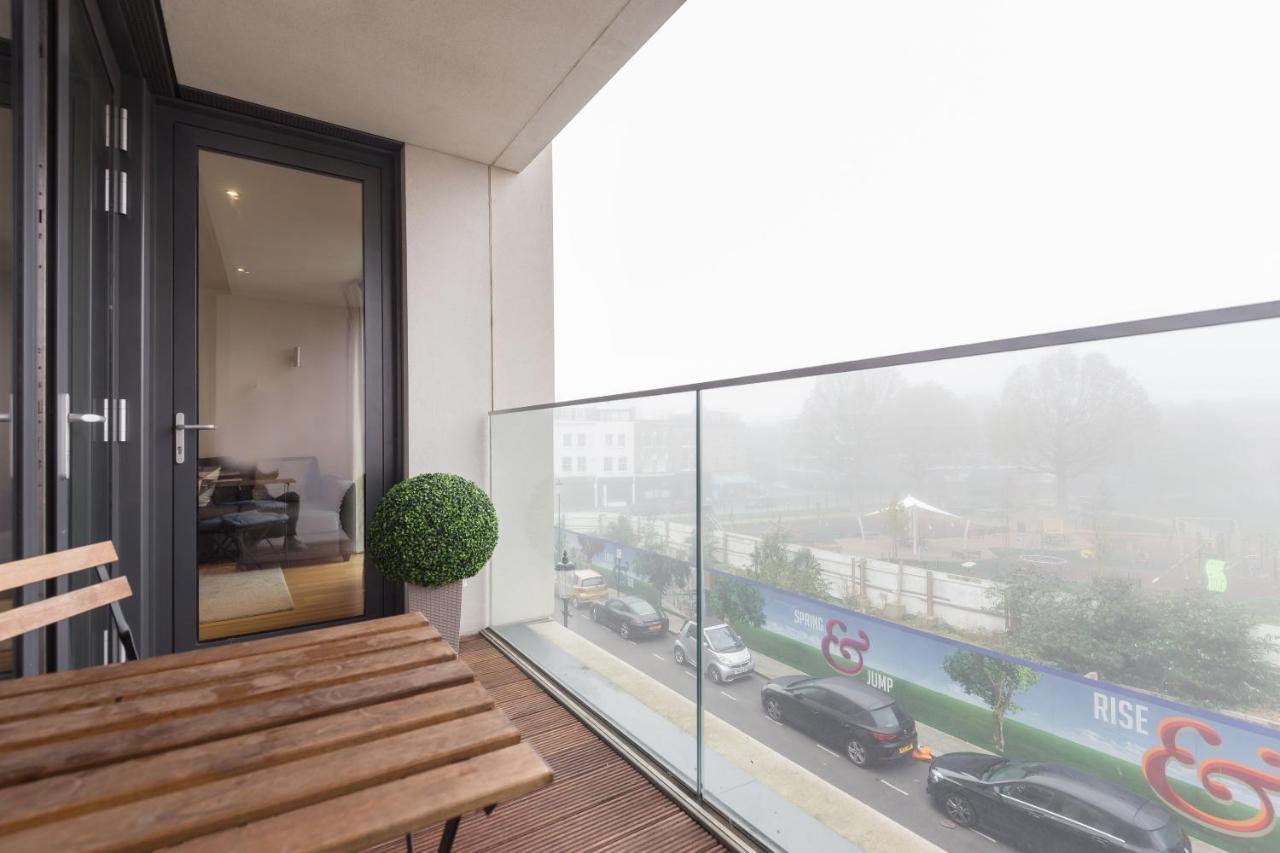 Portobello Apt With Floor-To-Ceiling Views Лондон Екстер'єр фото