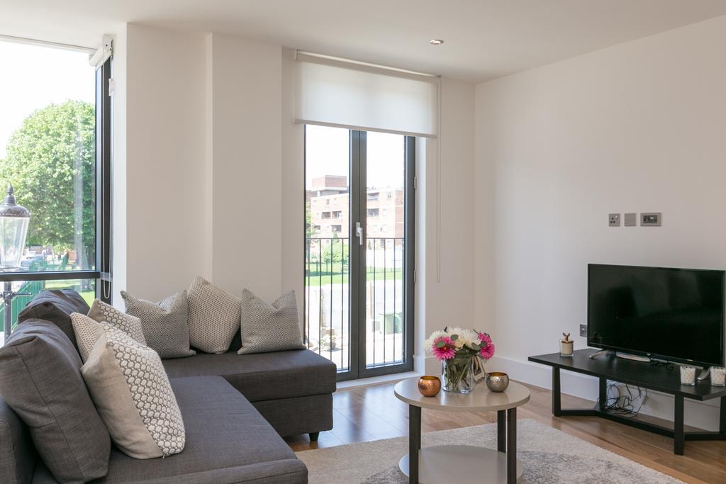 Portobello Apt With Floor-To-Ceiling Views Лондон Екстер'єр фото