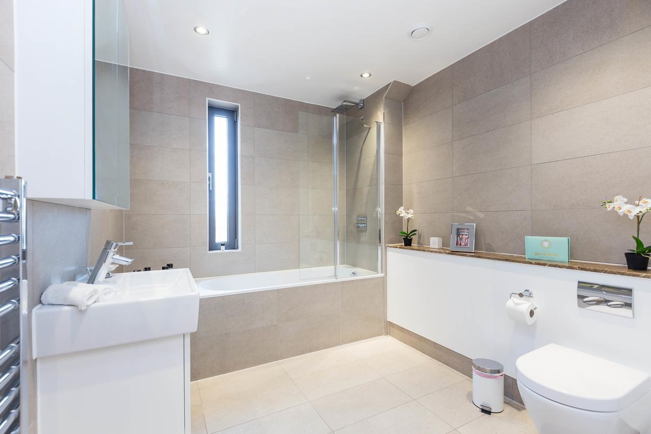 Portobello Apt With Floor-To-Ceiling Views Лондон Екстер'єр фото